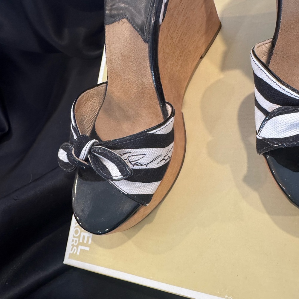 Michael Kors Black and White Strappy Wedges - Picture 2 of 15